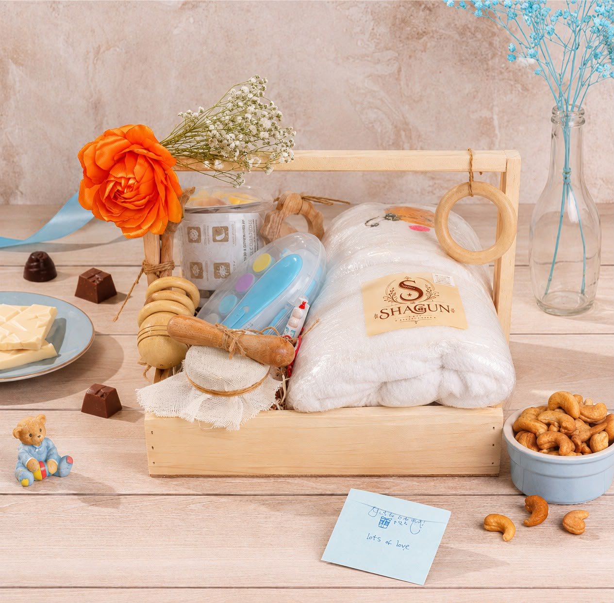 Baby welcome gift hamper